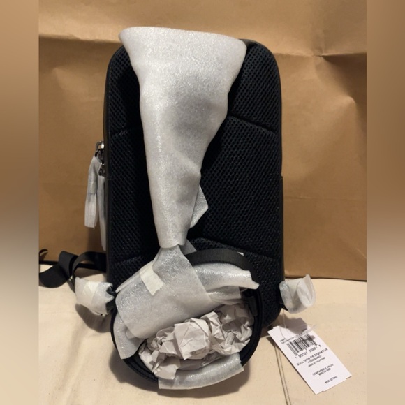 Coach Sullivan Pack in signature canvas...Retail $350 - Picture 7 of 8